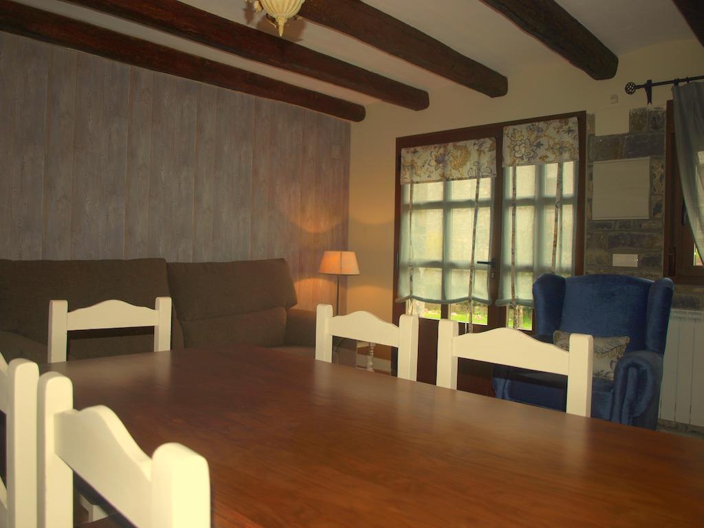 Apartamentos Casa Gallan Sarvisé Quarto foto